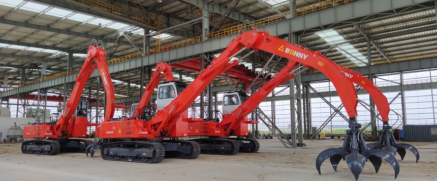 电动抓钢机.jpg 电动抓钢机.jpg