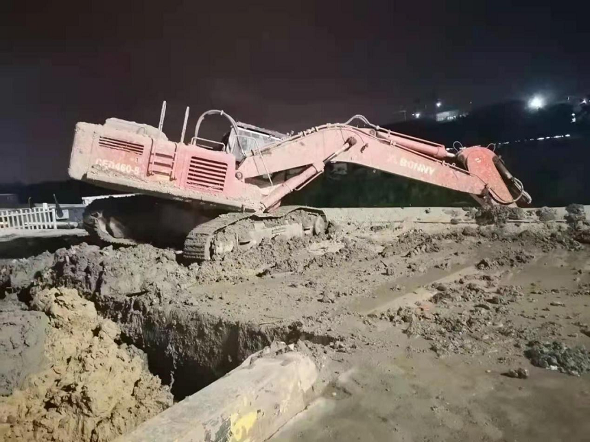 电动挖掘机维修.png 电动挖掘机维修.png