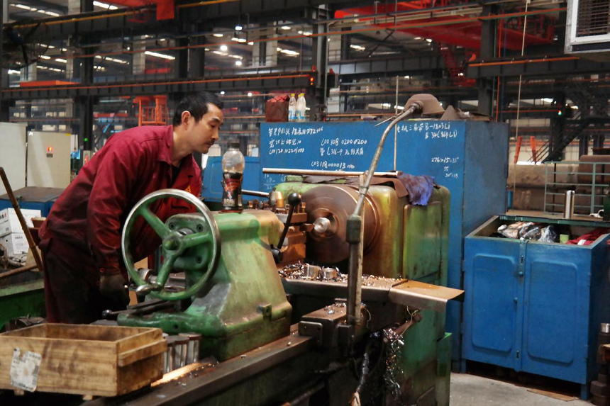 工人师傅们忙碌的身影.png 工人师傅们忙碌的身影.png