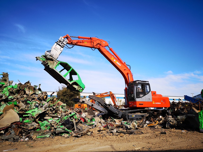 电动报废汽车拆解机.jpg