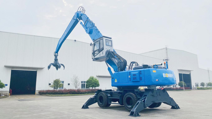 轮胎式抓料机.png 轮胎式抓料机.png