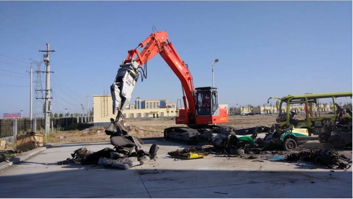 报废汽车拆解机.jpg